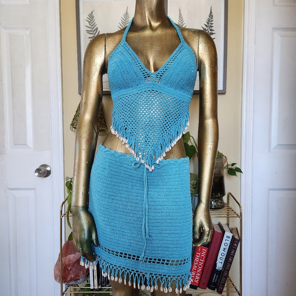 Vintage 70s Aquamarine Crochet 2 Pc. Set with Seashell Fringe